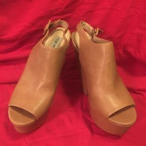 STEVE MADDEN platform open toe sandals